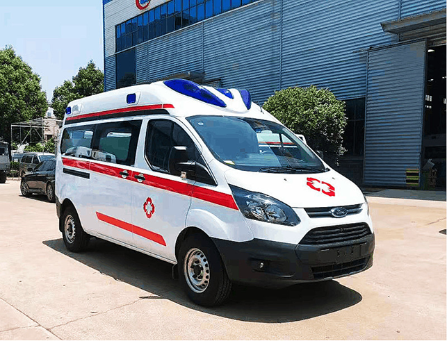 福特全順中軸中頂汽油版負(fù)壓救護(hù)車(chē)