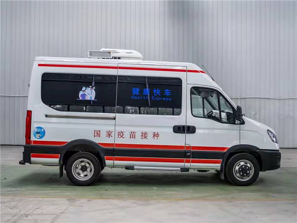 依維柯移動式疫苗接種車，可下鄉(xiāng)鎮(zhèn)