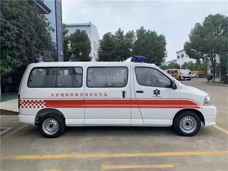 國六金杯新快運救護(hù)車（轉(zhuǎn)運型）